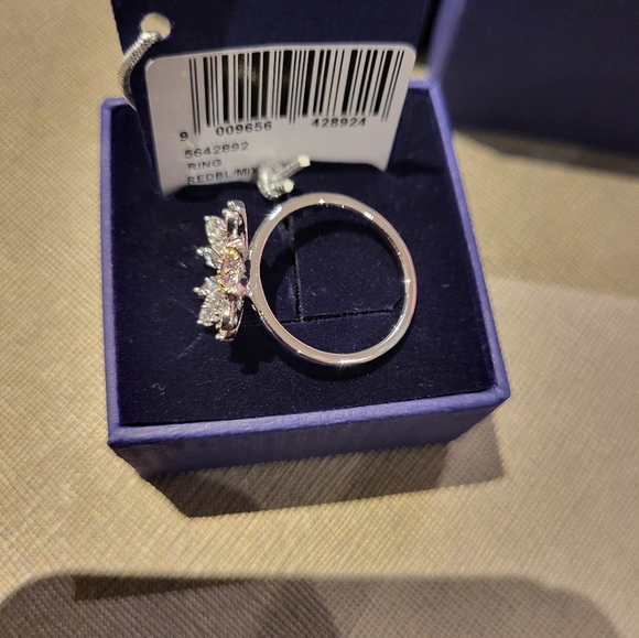 Swarovski Eternal Flower Ring Size:58 - Picture 10 of 13